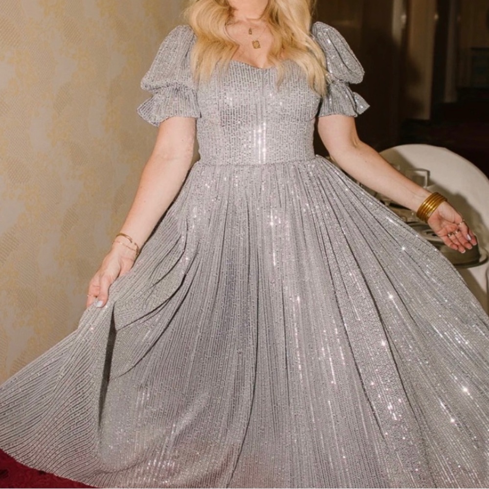 Clara dress from Ivy City sweetheart neck